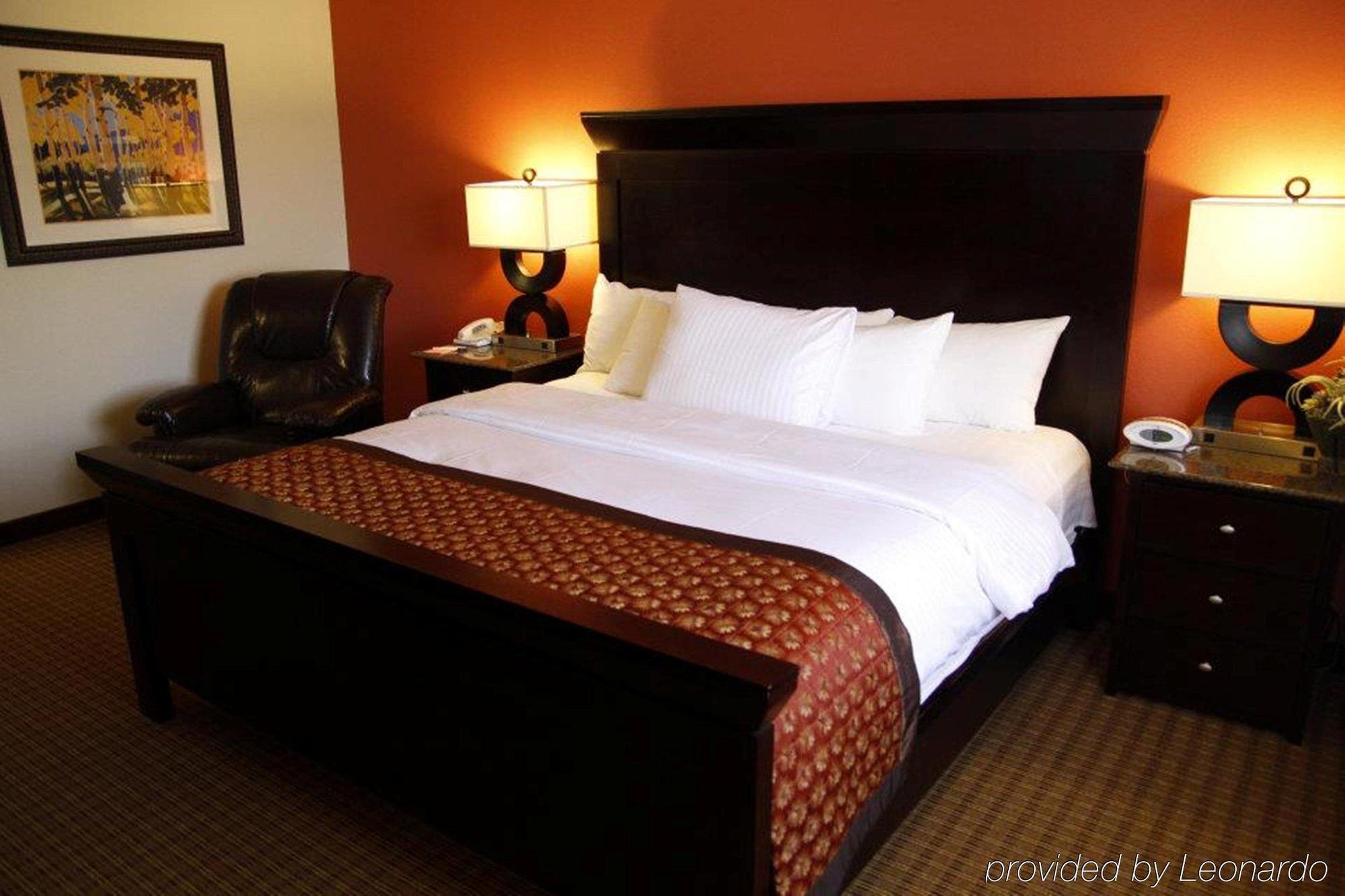 Ramada By Wyndham Viscount Suites Tucson East מראה חיצוני תמונה