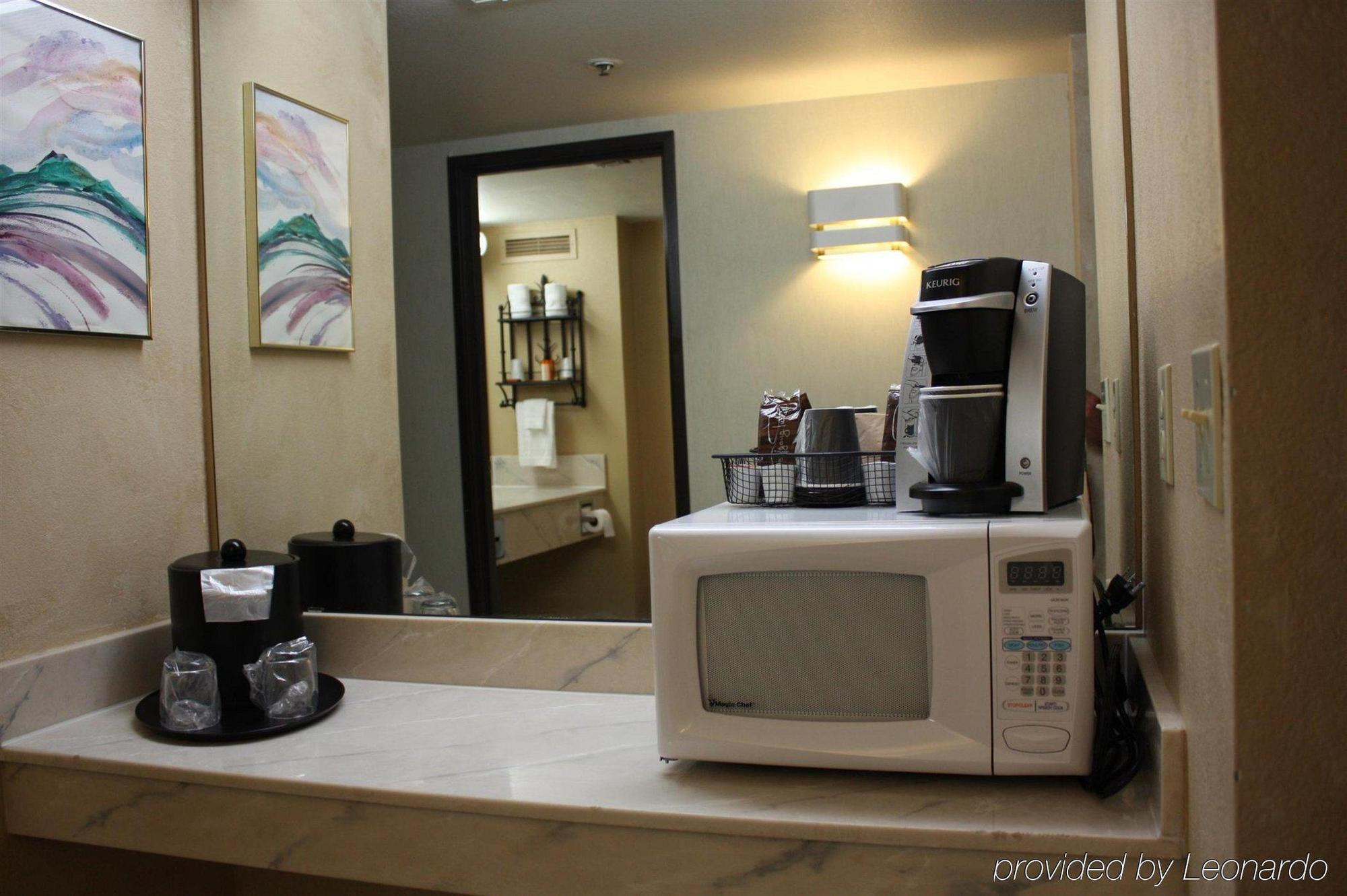 Ramada By Wyndham Viscount Suites Tucson East מראה חיצוני תמונה