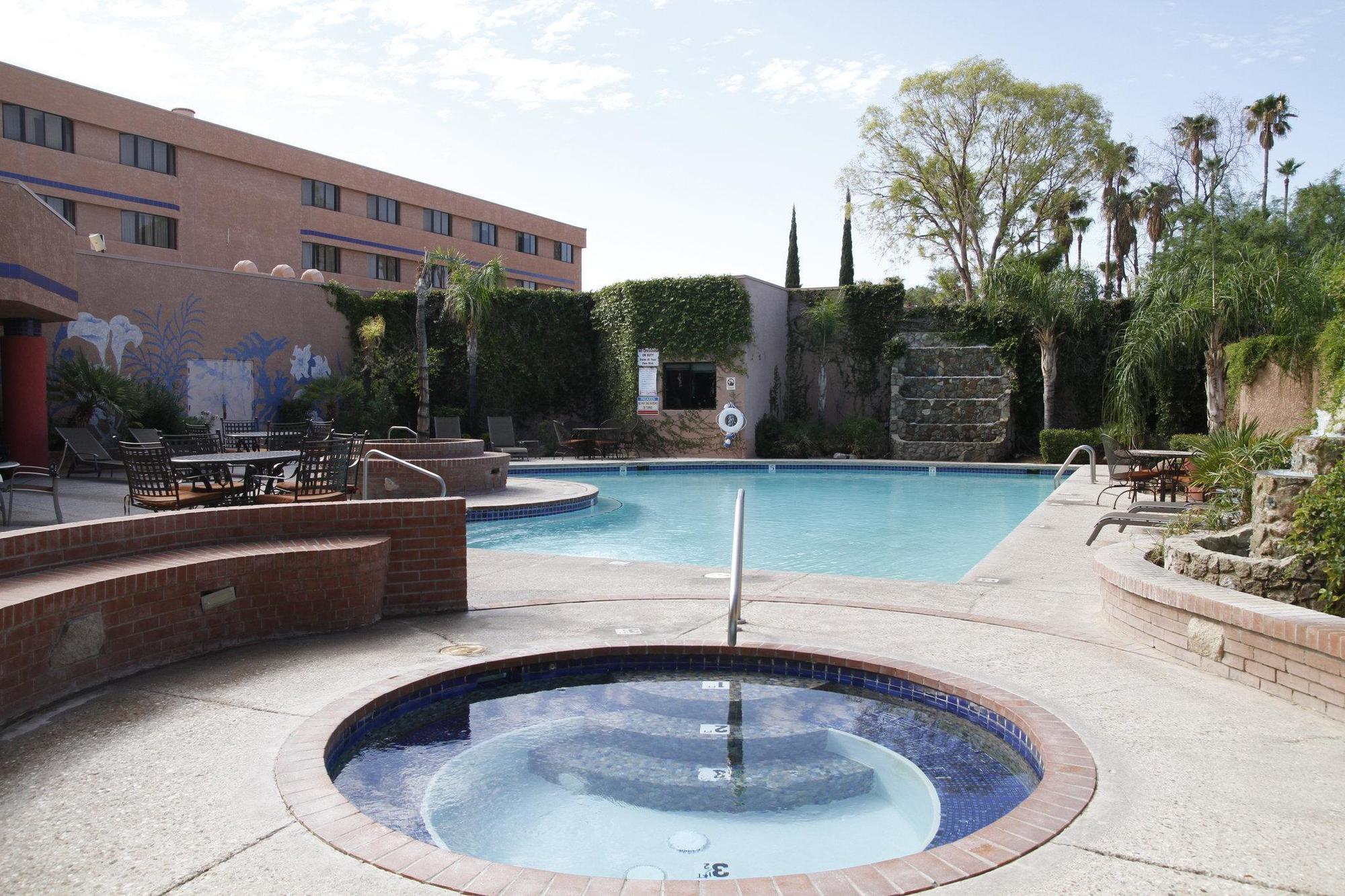 Ramada By Wyndham Viscount Suites Tucson East מראה חיצוני תמונה